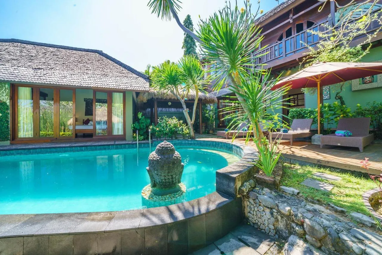Villa Santhi - Beautiful Villa With Large Pool In Seminyak
