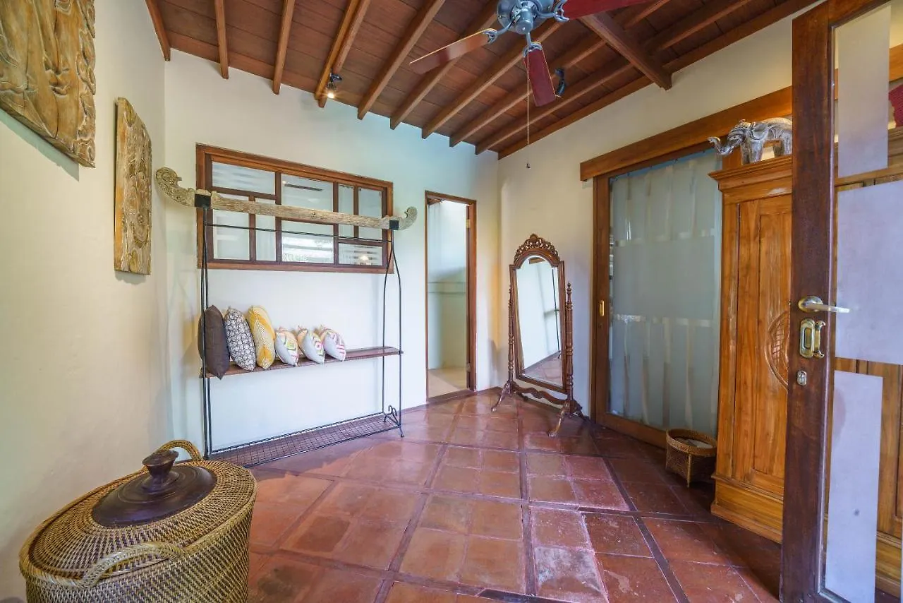 Villa Santhi - Beautiful Villa With Large Pool In Seminyak Ινδονησία