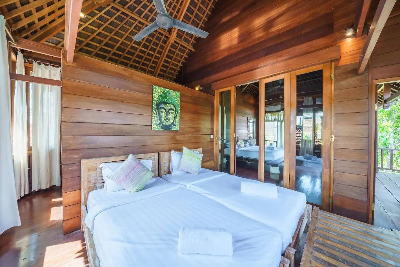 Villa Santhi - Beautiful Villa With Large Pool In Seminyak