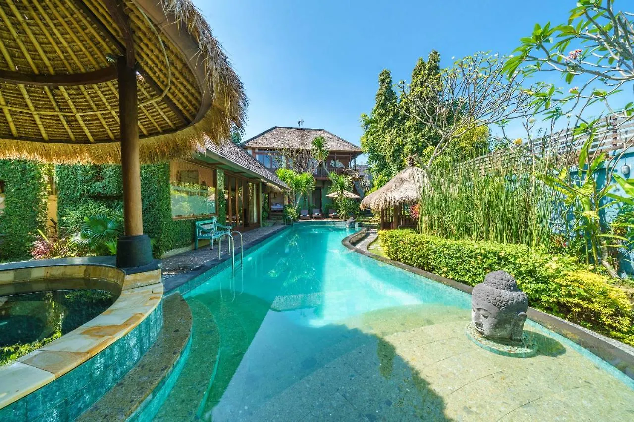 Villa Santhi - Beautiful Villa With Large Pool In Seminyak Ινδονησία
